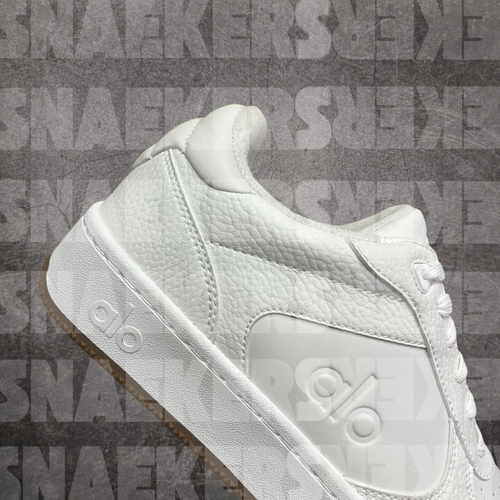 FREE Shipping - AIo (White) 𝐬𝐧𝐚𝐞𝐤𝐞𝐫𝐬