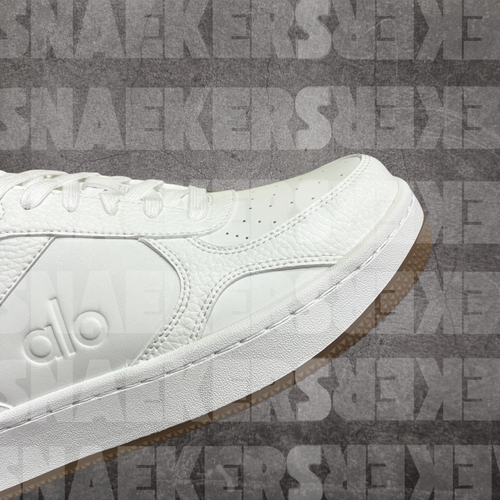 FREE Shipping - AIo (White) 𝐬𝐧𝐚𝐞𝐤𝐞𝐫𝐬