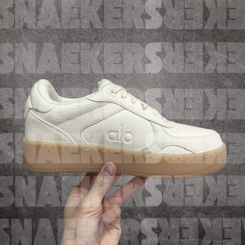 FREE Shipping - AIo (Clay) 𝐬𝐧𝐚𝐞𝐤𝐞𝐫𝐬